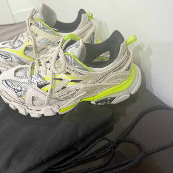 Balenciaga track 2 in green colour. Female size 39/ US 9 - Picture 7 of 7